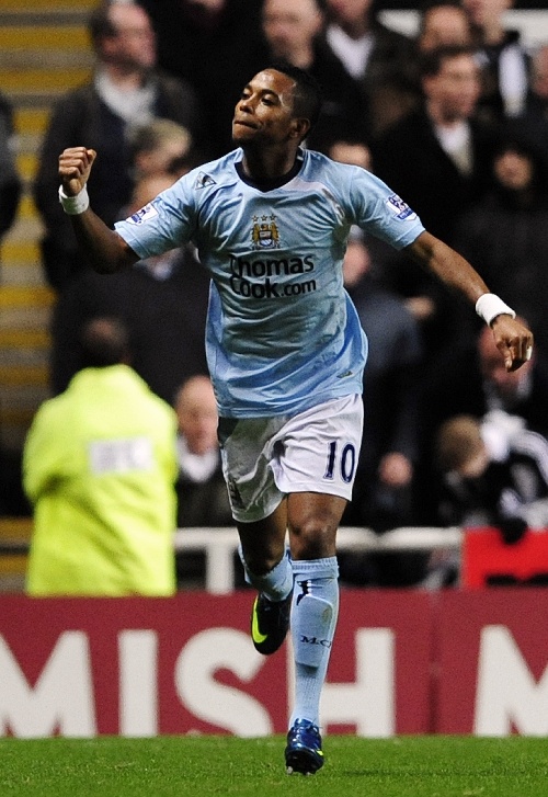 骑士加时险胜对手（骑士加时艰难击败对手）