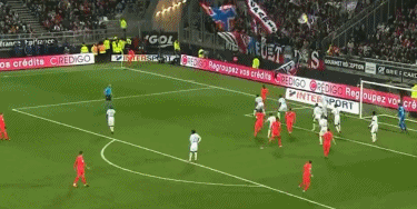 莫兰特和克莱赛后互喷险些爆发冲突，被队友和教练组及时拉开