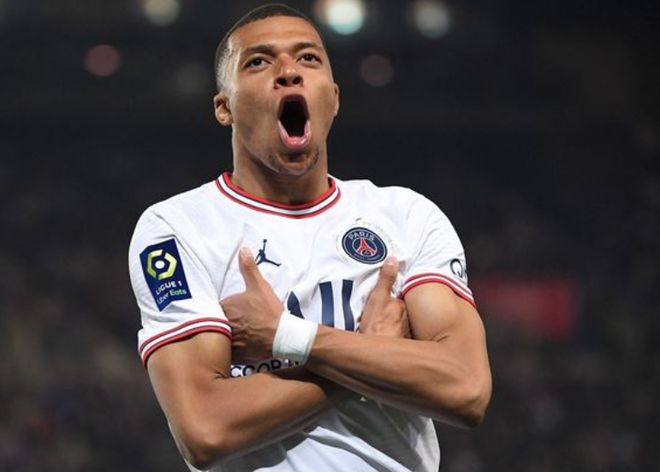 德布劳内返故地欧冠战旧主!数据：曼城擒开门红（德布劳内重返旧主战场 欧冠揭幕战曼城告捷）