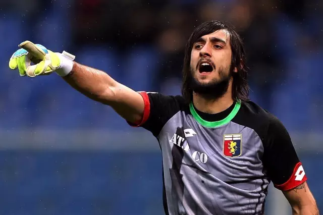 科曼称赞阿尔克马尔19岁中场斯密特：他身上的特质像佩德里（科曼：阿尔克马尔19岁中场斯密特的特质让我想起佩德里）