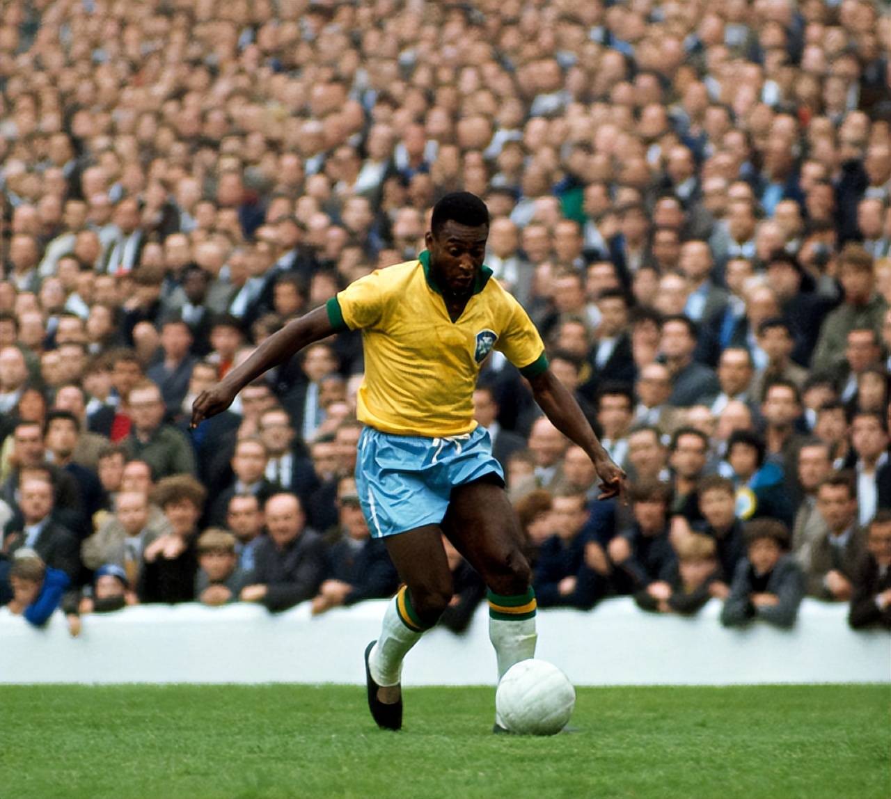 21分钟怒砍0分0板！辽篮天才后卫隐身：郭士强后悔让他进国家队？（21分钟交出0分0板，辽篮天才后卫迷失：郭士强会为国家队征召感到后悔吗？）