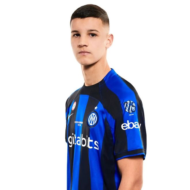 沙拉维谈续约：我们还得再谈谈，看看接下来会发生什么（沙拉维谈续约：仍需协商，静观其变）