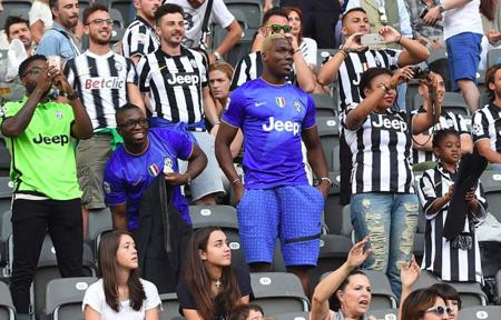 鹈鹕内外开花高效取胜（鹈鹕内外兼修高效取胜）