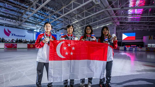 名宿：我不会让弗拉泰西当替补，任何比赛任何对手他都能进球（名宿：我绝不让弗拉泰西坐板凳，他能在任何比赛对任何对手进球）