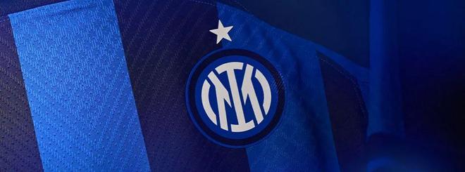 保级之战：格拉尼特·扎卡加盟黑猫！桑德兰中场终获节拍器（扎卡空降黑猫，桑德兰中场迎来节拍器，保级希望再燃）